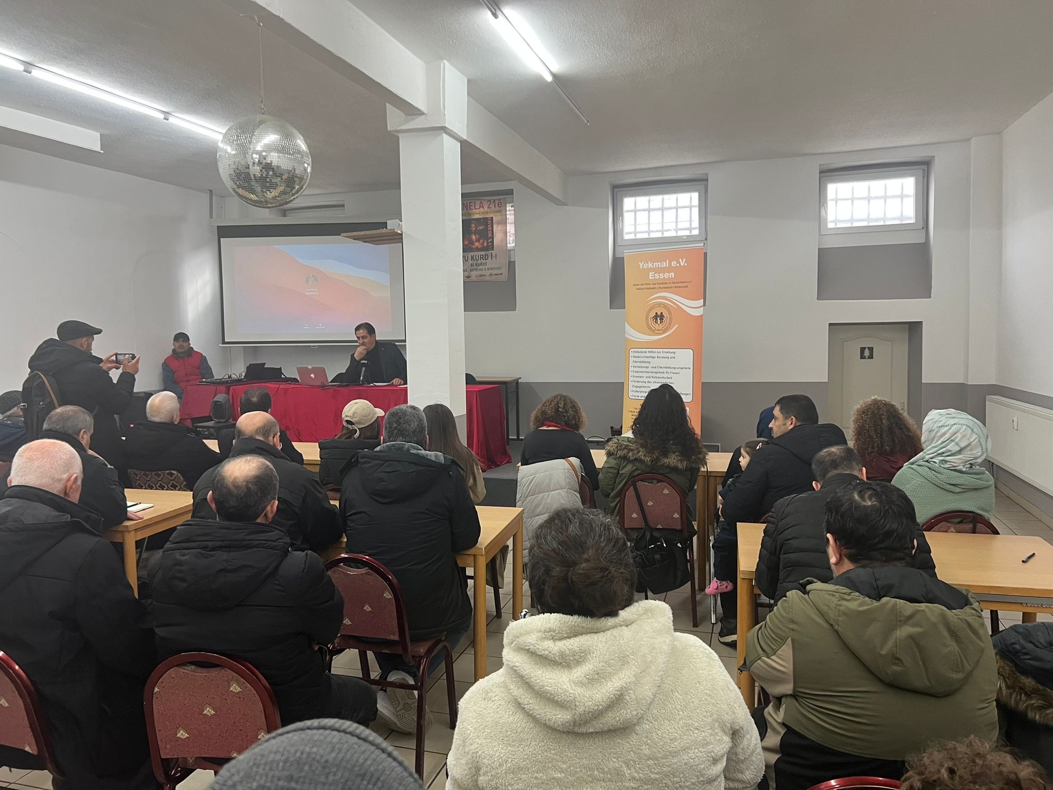 Erfolgreiches Podium zum Internationalen Tag der Muttersprache in Essen